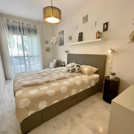 Cosmo Apartamento Cerca De La Playa,estepona 酒店