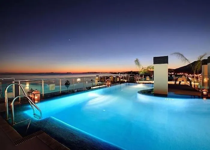 Cosmo Apartamento Cerca De La Playa,estepona Эстепона